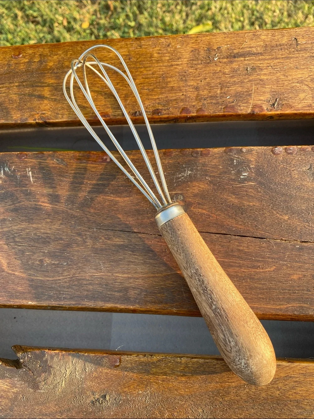 Vintage Balloon Wooden Handle Stainless Steel Wire Whisk